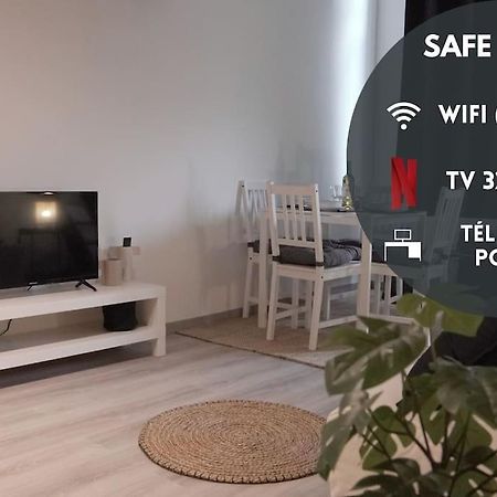 Saafeplace-4Pers-Wifi-Keybox-24Sur7 Étampes Kültér fotó