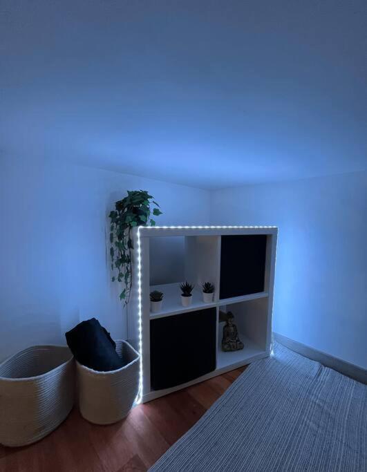 Saafeplace-4Pers-Wifi-Keybox-24Sur7 Étampes Kültér fotó